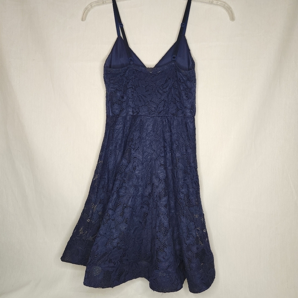 Papya Elegant Navy Floral Lace Dress Lined Womens M Baby Doll. - Picture 3 of 8